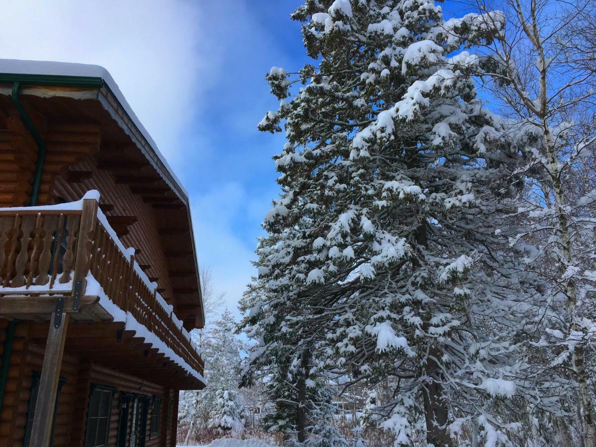 Village Scandinave Lodge & Spa Shediac Exteriör bild